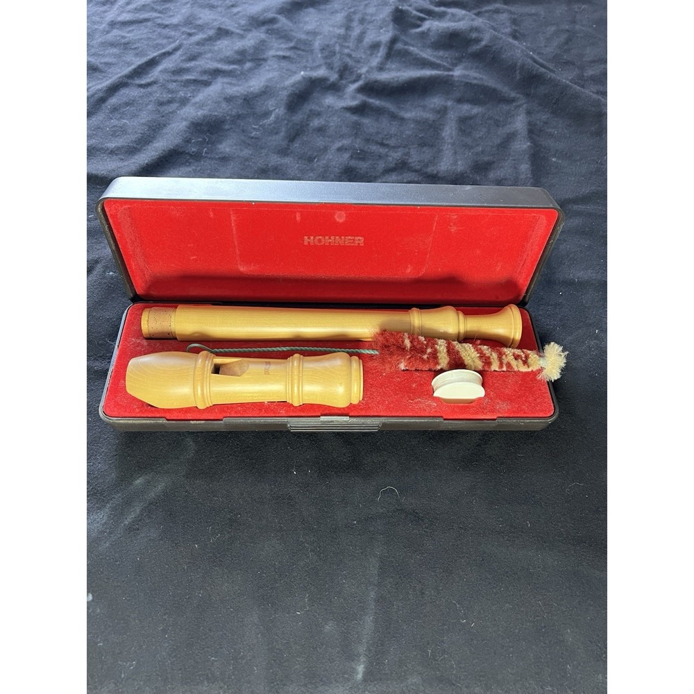 Hohner Recorder (Wood/Plastic) with Hard Case & Accessories — Vintage / Student